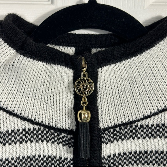 Anne Klein L/XL zip front cape/poncho, plaid, acrylic, layer, transitional - Picture 11 of 13